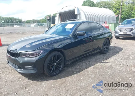 2019 BMW 330I xDrive z USA, uszkodzony, nr VIN WBA5R7C59KFH27326